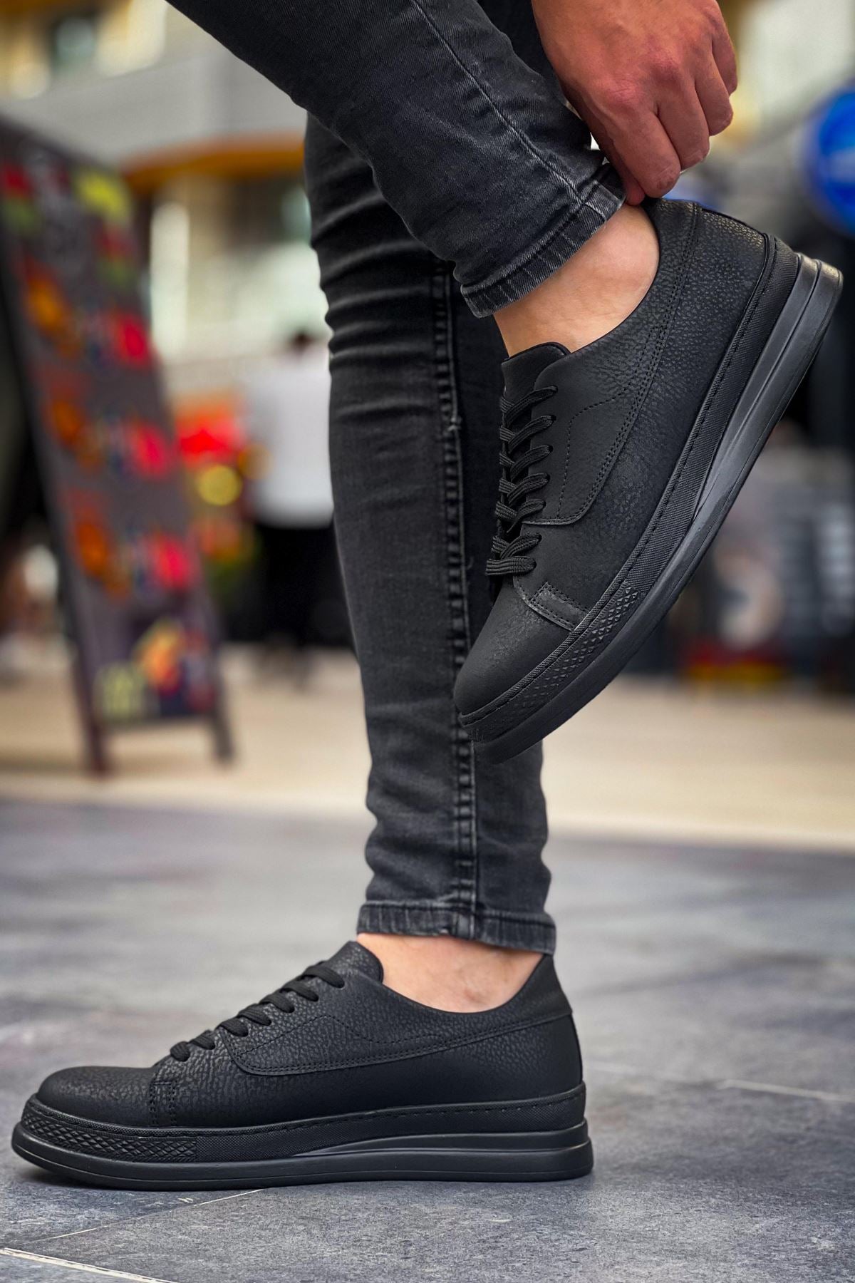https://cdn.shopify.com/s/files/1/0721/4032/5144/files/0010986_ch2401-cst-erkek-ayakkabi-siyah.jpg?v=1762443998