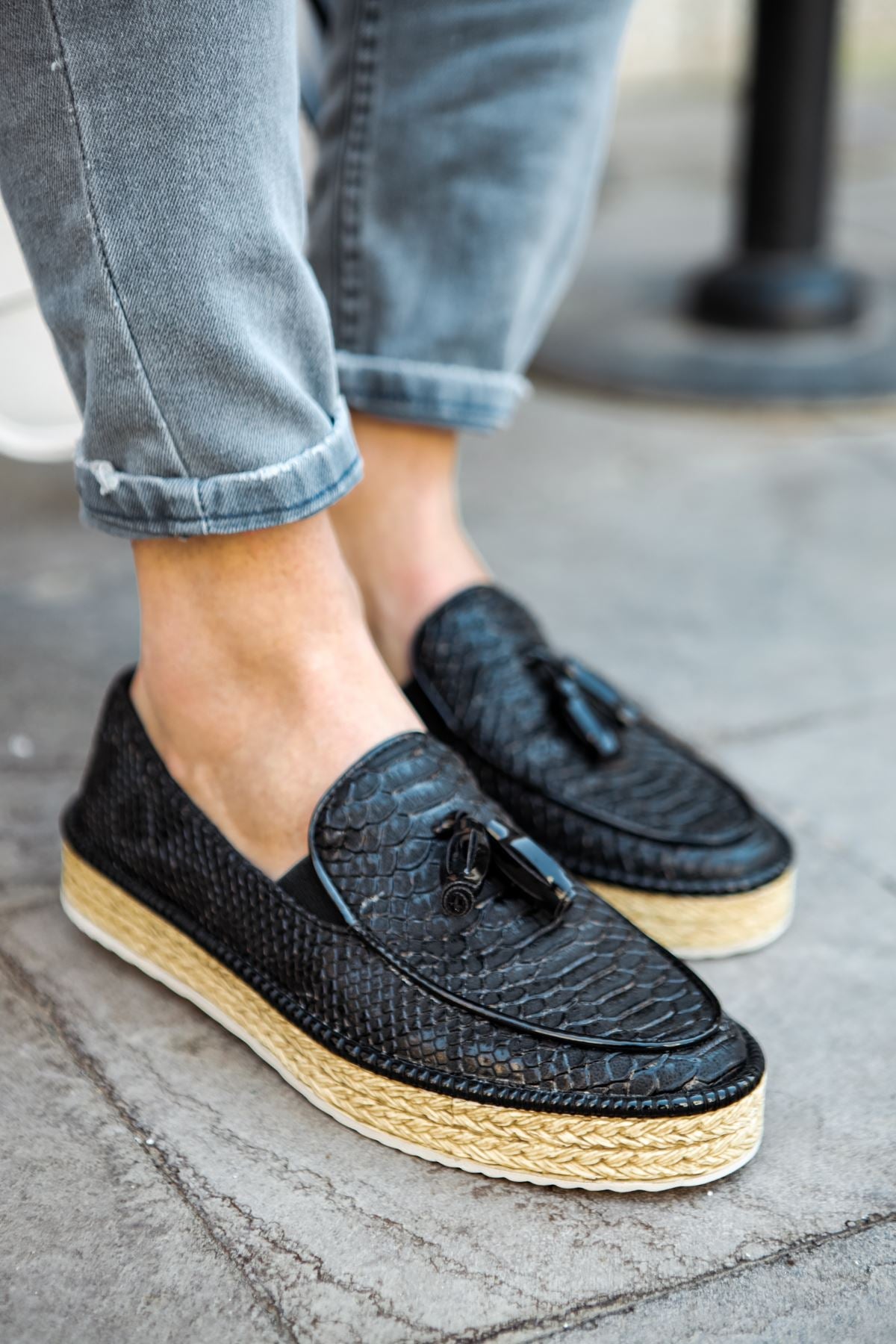 https://cdn.shopify.com/s/files/1/0721/4032/5144/files/0004885_chekich-ch119-croco-bt-erkek-ayakkabi-siyah.jpg?v=1762443269