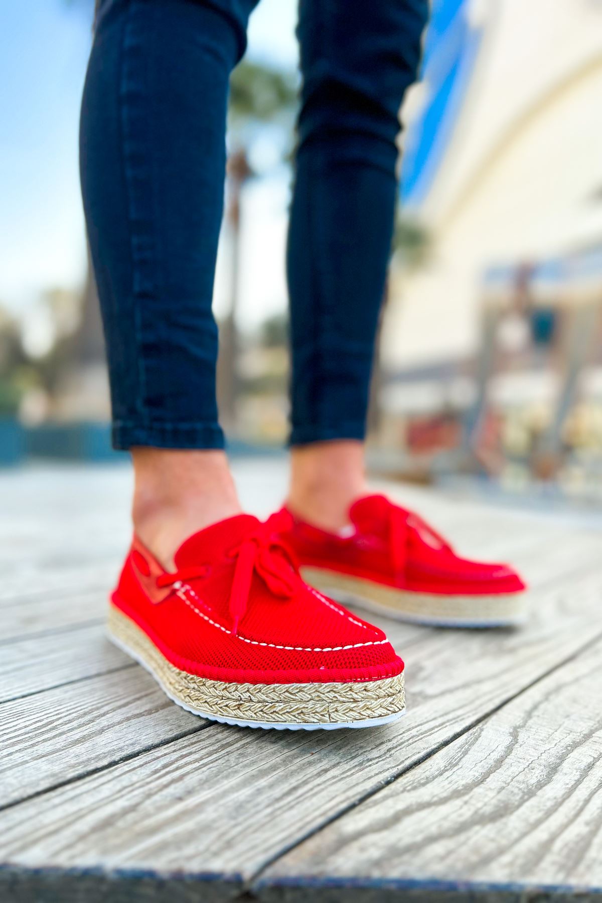 https://cdn.shopify.com/s/files/1/0721/4032/5144/files/0006812_ch311-espadril-erkek-ayakkabi-kirmizi.jpg?v=1762445201
