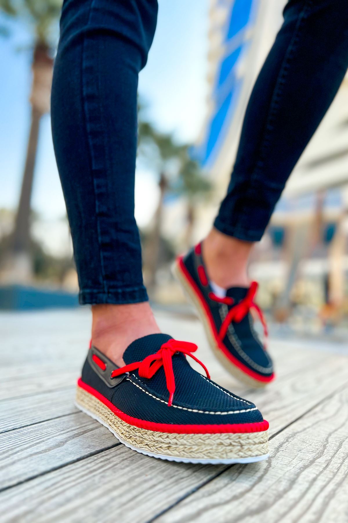 https://cdn.shopify.com/s/files/1/0721/4032/5144/files/0006821_ch311-espadril-erkek-ayakkabi-siyah-kirmizi.jpg?v=1762445213
