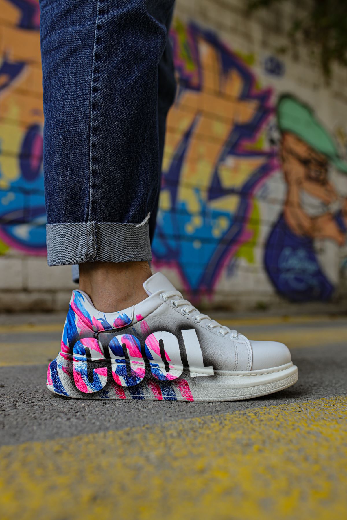 https://cdn.shopify.com/s/files/1/0721/4032/5144/files/0007101_ch254-cbt-pittura-erkek-ayakkabi-486-pembe-mavi-cool.jpg?v=1762444573