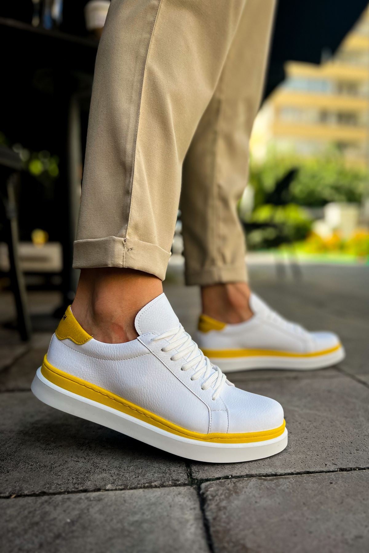 https://cdn.shopify.com/s/files/1/0721/4032/5144/files/0008405_ch979-santoni-gbt-spor-erkek-ayakkabi-beyazsari.jpg?v=1762445388