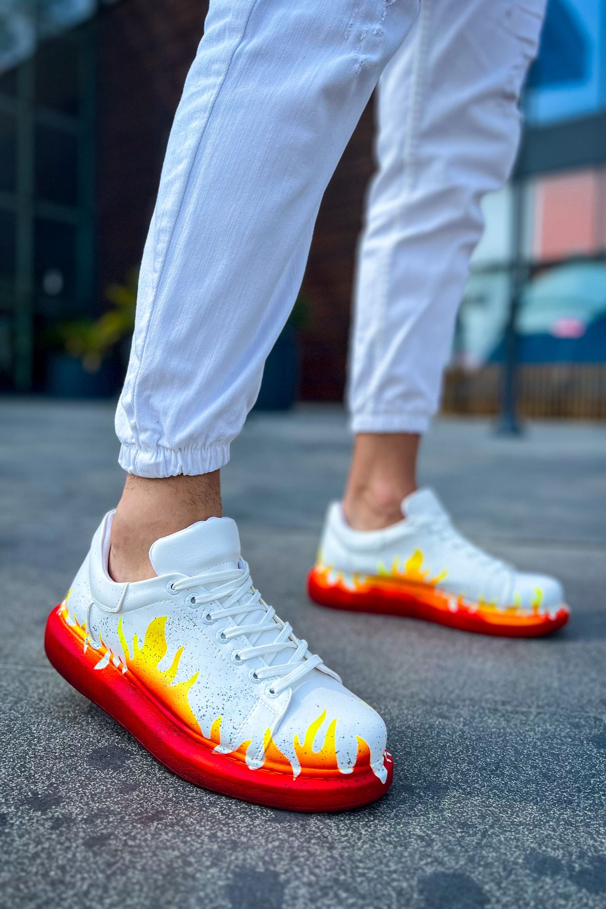 https://cdn.shopify.com/s/files/1/0721/4032/5144/files/0010168_ch254-cbt-pittura-erkek-ayakkabi-535-kirmizi-alev.jpg?v=1762444605