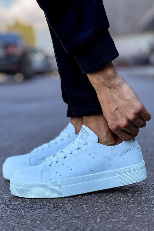 https://cdn.shopify.com/s/files/1/0721/4032/5144/files/0010860_ch983-cbt-tennis-erkek-ayakkabi-beyaz.jpg?v=1762445426