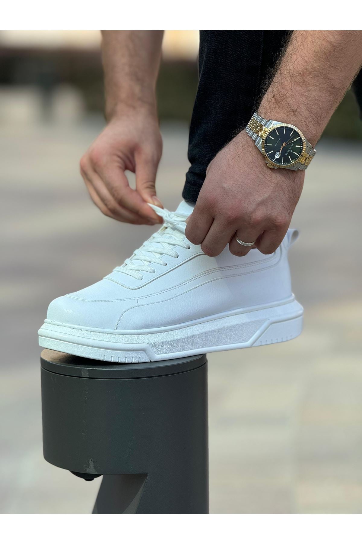 https://cdn.shopify.com/s/files/1/0721/4032/5144/files/0011473_ch987-cbt-erkek-ayakkabi-beyaz.jpg?v=1762445442