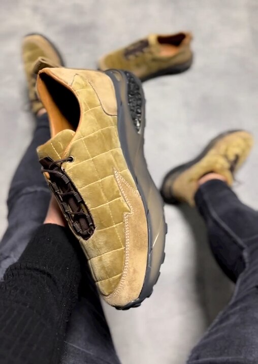 Chaussures de sport pour hommes en cuir véritable faites à la main avec matériau unique, semelle spéciale confortable