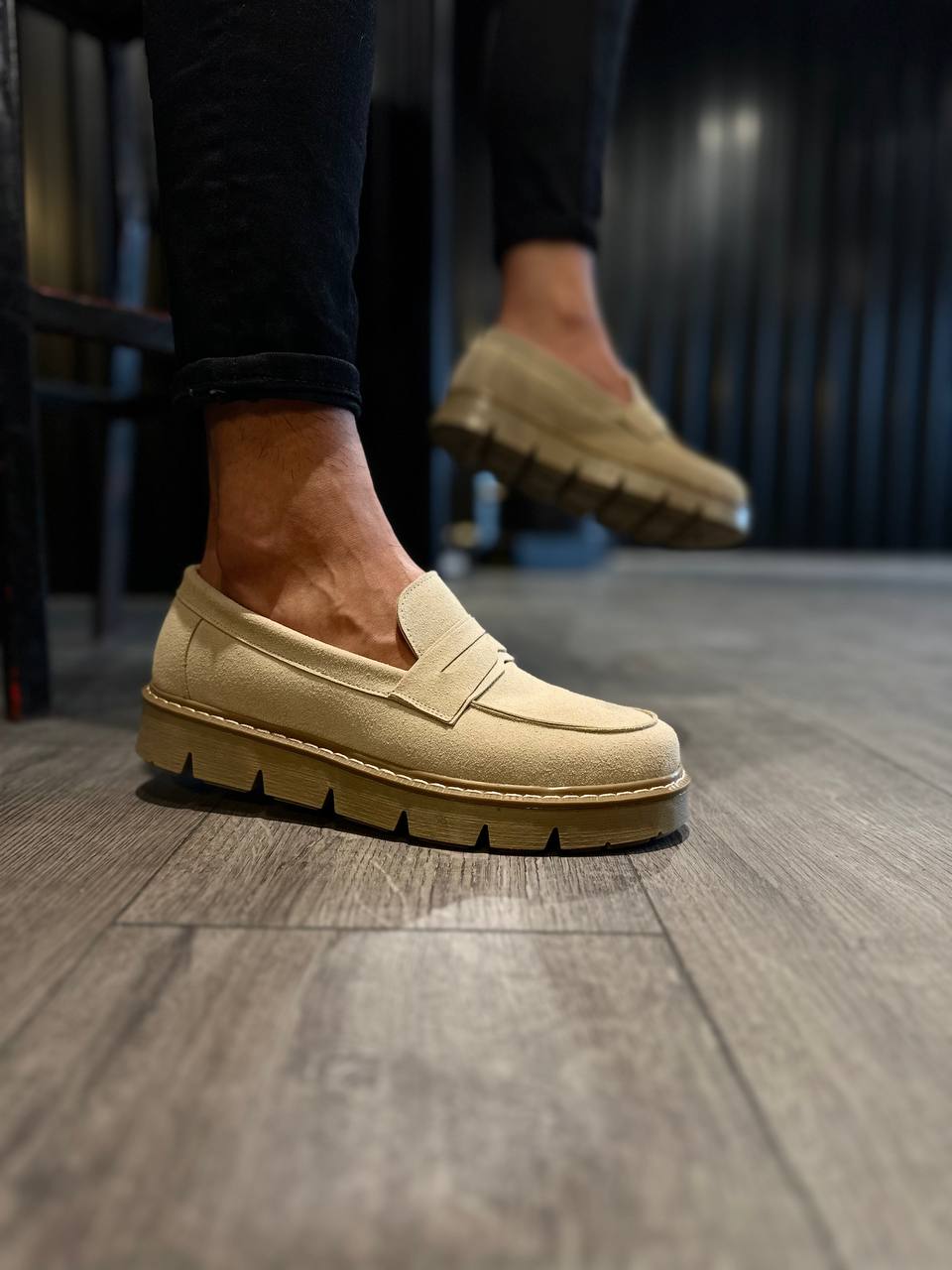 Chaussures pour hommes spéciales et personnalisées, toujours de qualité ultra légère