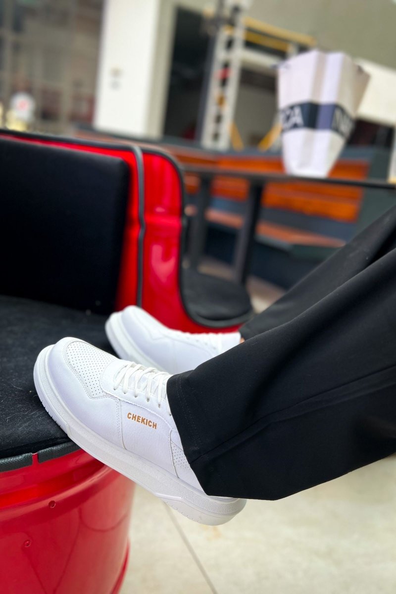https://cdn.shopify.com/s/files/1/0721/4032/5144/files/ch075-cbt-signature-erkek-ayakkabi-beyaz-chekichcom-1476857.jpg?v=1762499935