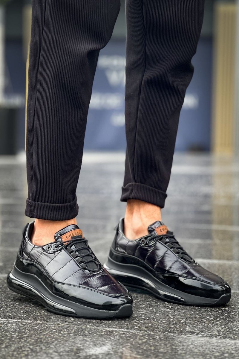https://cdn.shopify.com/s/files/1/0721/4032/5144/files/ch179-rst-sporty-runner-erkek-ayakkabi-siyah-chekichcom-3343878.jpg?v=1762499592
