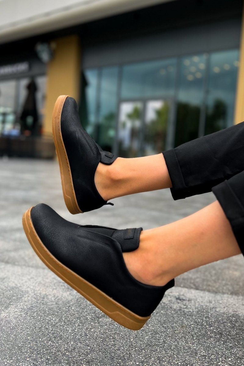 https://cdn.shopify.com/s/files/1/0721/4032/5144/files/ch195-ckt-rigidus-erkek-ayakkabi-siyah-chekichcom-9459975.jpg?v=1762499593