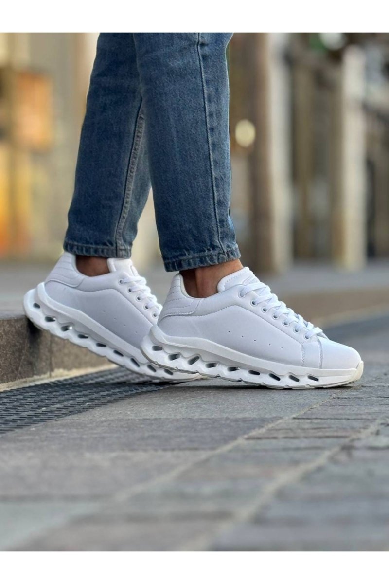 https://cdn.shopify.com/s/files/1/0721/4032/5144/files/ch2533-bt-erkek-ayakkabi-beyaz-chekichcom-3054859.jpg?v=1762499400