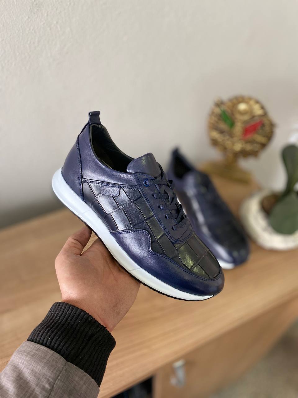 Zapatillas de deporte hechas a mano con suela de EVA de cuero genuino para la nueva temporada 2022