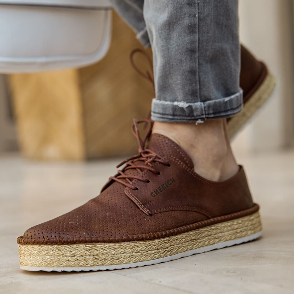 Chaussures classiques pour hommes Chekich couleur marron cuir artificiel saison d'été semelle en osier décontractée