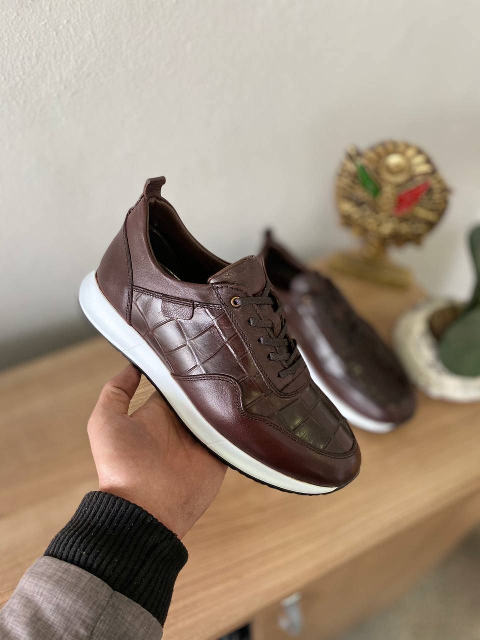 Zapatillas de deporte hechas a mano con suela de EVA de cuero genuino para la nueva temporada 2022