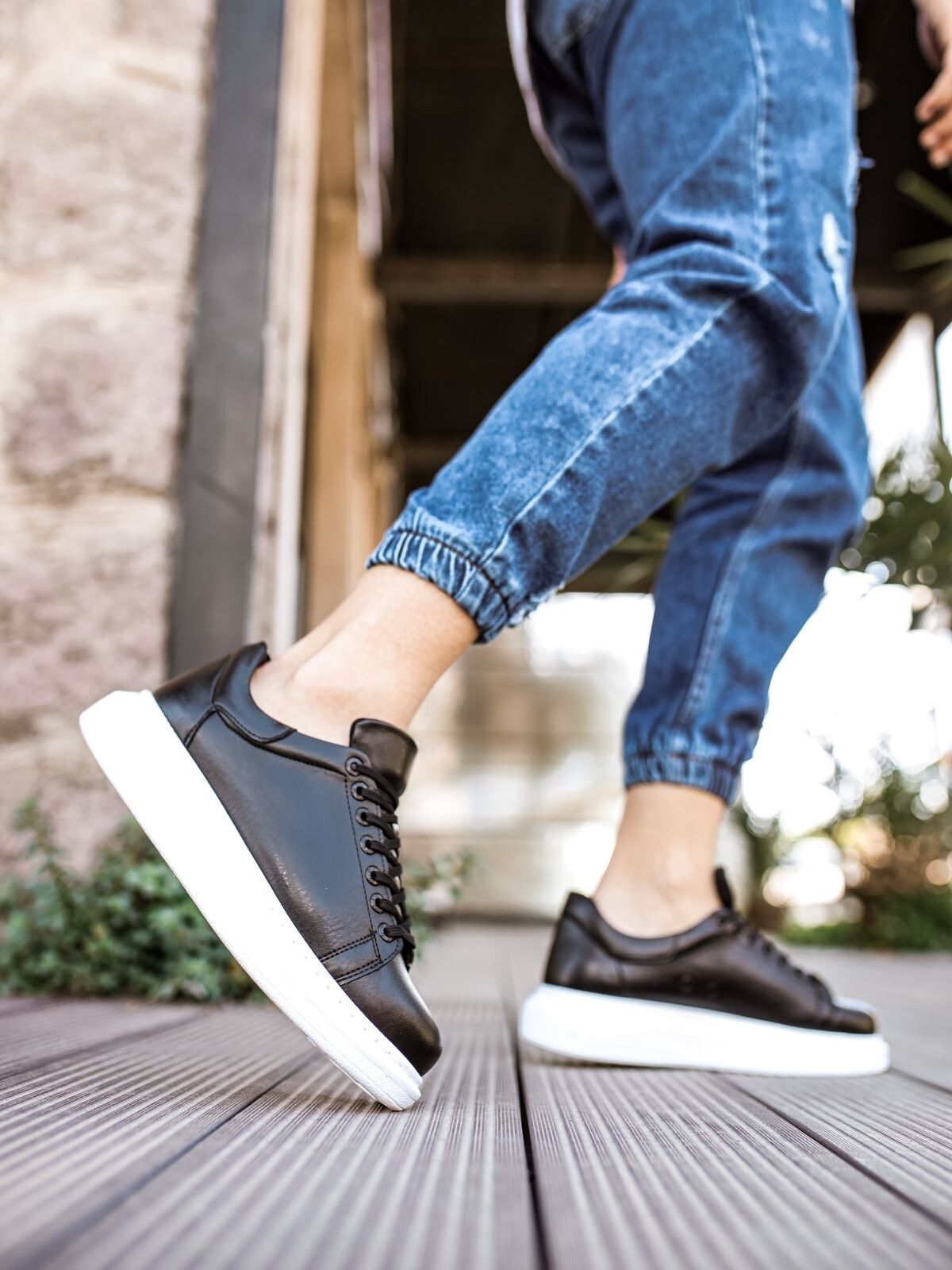 Chekich Sneakers CH257